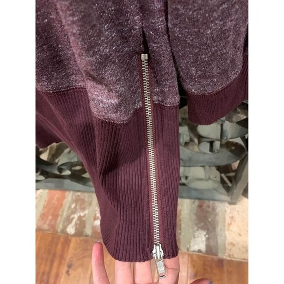 GAP maroon crimson side zip sweatshirt, size women’s medium (Bin X) - Picture 3 of 5
